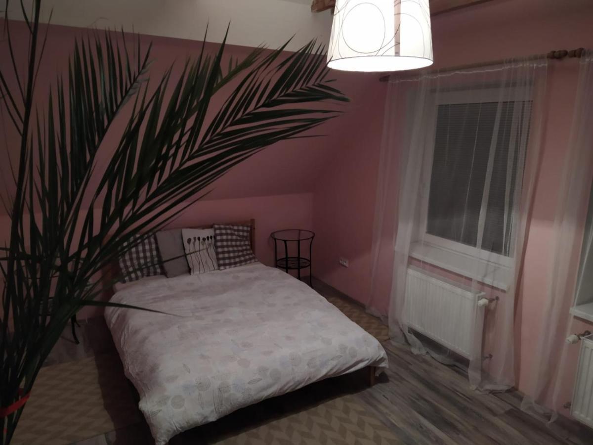 Luxury Accommodation Near Prague Airport Stredokluky Bagian luar foto