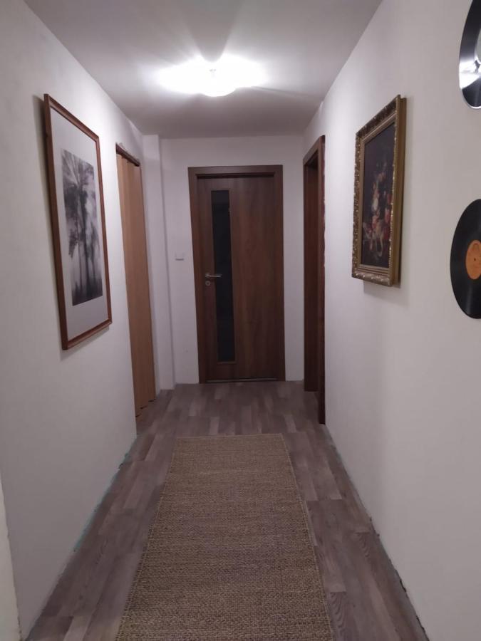 Luxury Accommodation Near Prague Airport Stredokluky Bagian luar foto